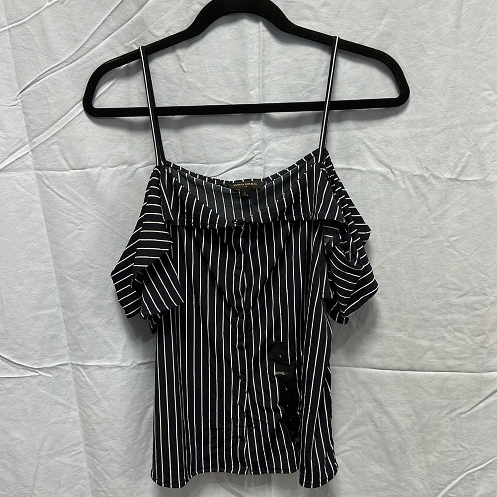 Banana Republic navy/white cold shoulder tank w/buttons, size L, new with tags